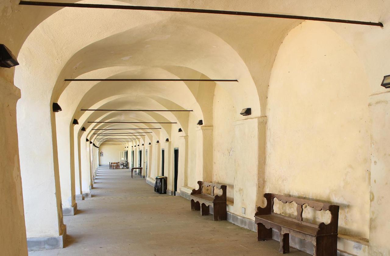 مونتيروسّو ال ماري Santuario Ns Soviore Cinque Terre المظهر الخارجي الصورة